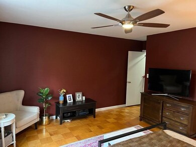 405 Windsor Dr unit 405, Framingham, MA 01701 - photo 5