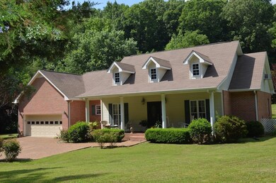 251 Marsh Creek Rd, Linden, TN 37096 - photo 3