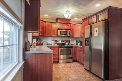 13 Central St unit 6, Manville, RI 02838 - photo 7