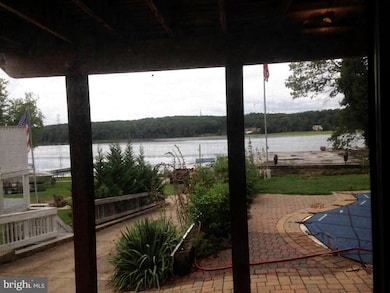 18306 Possum Point Rd, Dumfries, VA 22026 - photo 3