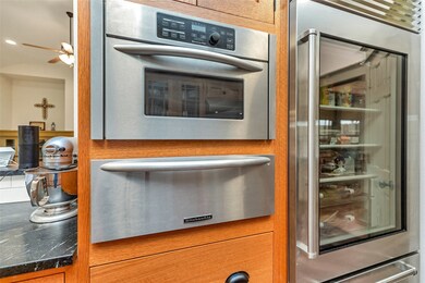 1124 Wakefield Dr, Houston, TX 77018 - photo 5