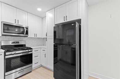 1327 Idylwild St unit B, Houston, TX 77009 - photo 3