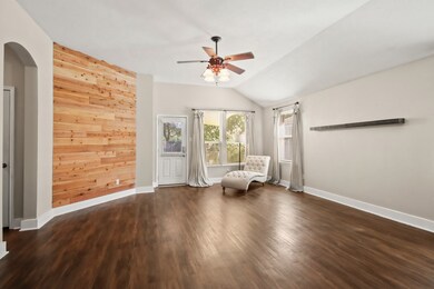 18922 Squirrel Oaks Dr, Magnolia, TX 77355 - photo 6