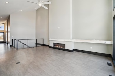 4012 Keagles Crossing, Cedar Falls, IA 50613 - photo 3