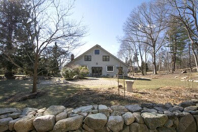 26 Neal Gate St, Scituate, MA 02066 - photo 4