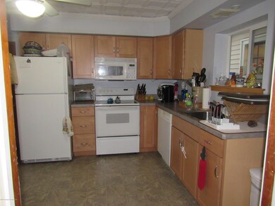 1134 Rundle St, Scranton, PA 18504 - photo 3