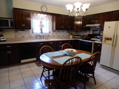 220 Hillcrest Ave, Troy, NY 12180 - photo 6