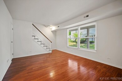 1340 N Glen Cir unit D, Aurora, IL 60506 - photo 5