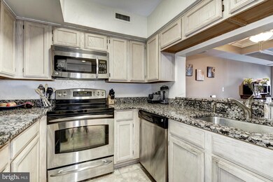 The Charleston unit 703, Arlington, VA 22201 - photo 6