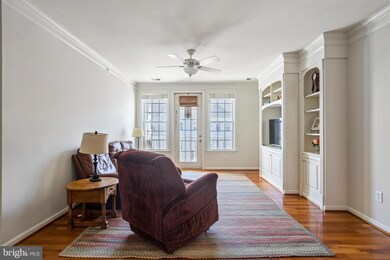 24701 Byrne Meadow Square unit 400, Aldie, VA 20105 - photo 4