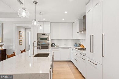 310 Strand St unit 301, Alexandria, VA 22314 - photo 7