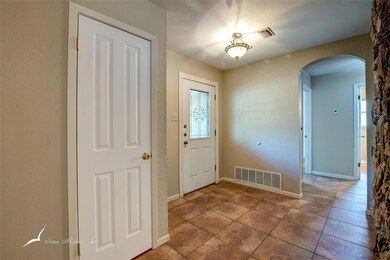 3241 Westchester Dr, Abilene, TX 79606 - photo 6