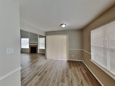 8522 Lake Crystal Dr, Houston, TX 77095 - photo 5