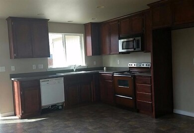 3842 Valley Meadows Dr, White City, OR 97503 - photo 3