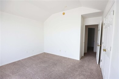 4100 Gyrfalcon Dr, Norman, OK 73072 - photo 7