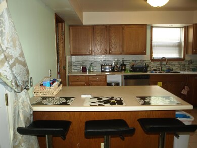 3. Kitchen1.jpg2