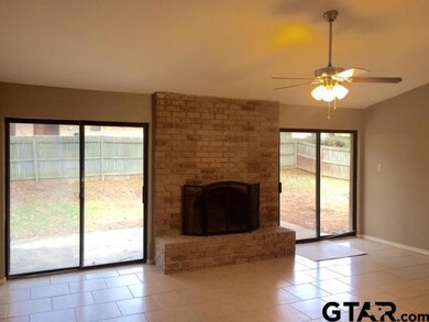 1609 1609 Bowie Cir, Tyler, TX 75701 - photo 3