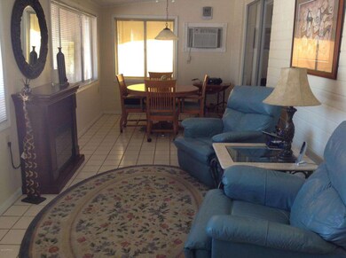 Large Arizona Room