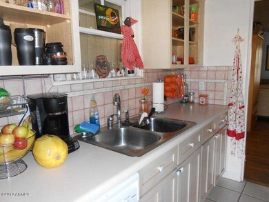 Kitchen countertop