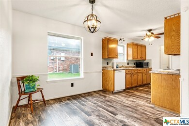 603 Clara Dr, Copperas Cove, TX 76522 - photo 7