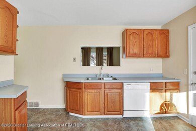 214 E Valley Ct, Mason, MI 48854 - photo 5