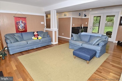 925 Glyndon St SE, Vienna, VA 22180 - photo 4