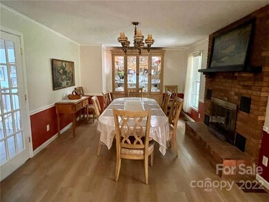 6 Fieldcrest Cir, Asheville, NC 28806 - photo 4