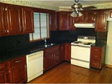 52 Lorna Dr, Auburn, MA 01501 - photo 5