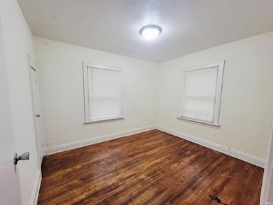 1122 Obrien St, South Bend, IN 46628 - photo 6