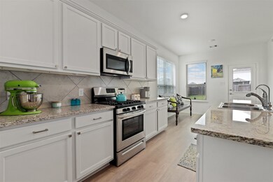 412 Central Glen Ct, Magnolia, TX 77354 - photo 6