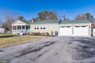40160 Beach Dr, Mechanicsville, MD 20659 - photo 2