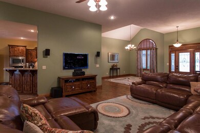 716 N Hawthorn-06