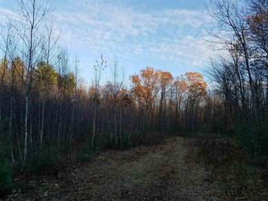 323 Beacon Hill Rd, Pembroke, NH 03275 - photo 7