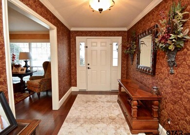 616 616 Trenton Dr, Tyler, TX 75703 - photo 2