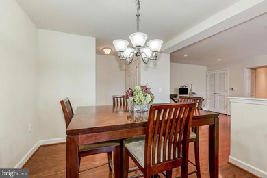 4151 S Four Mile Run Dr unit 202, Arlington, VA 22204 - photo 4