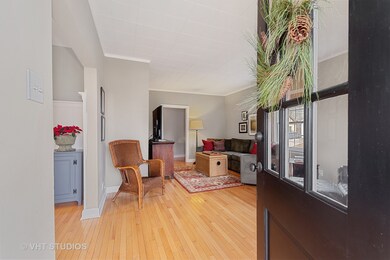 1041 N Webster St, Naperville, IL 60563 - photo 4