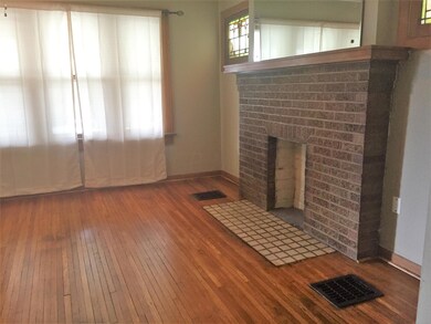 141 E Morrill Ave, Columbus, OH 43207 - photo 4