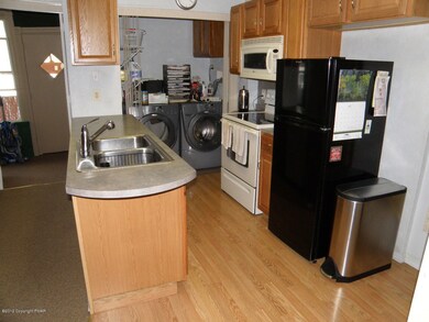 38 S Carlisle St, Allentown, PA 18109 - photo 3