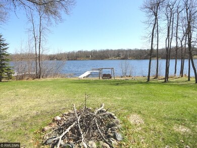 Easy elevation to 150' of lakeshore, nice flat are