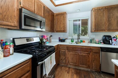 14208 La Paz Dr, Victorville, CA 92395 - photo 6