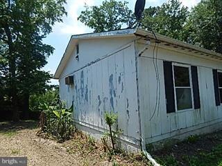 21819 N Essex Dr, Lexington Park, MD 20653 - photo 3