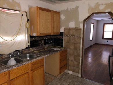 7126 Agnes Ave, Kansas City, MO 64132 - photo 6