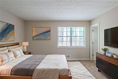 5207 Shawn Ln, Stone Mountain, GA 30088 - photo 5