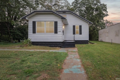 2005 Prairie Ave, South Bend, IN 46613 - photo 2