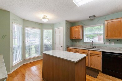 366 Dalhart Dr, Weatherford, TX 76086 - photo 2