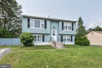 421 Cherokee Dr, Browns Mills, NJ 08015 - photo 4