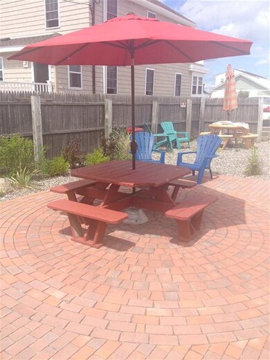 124 Ocean Dr unit Lower, Seabrook, NH 03874 - photo 6