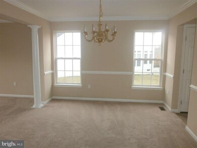 13104 Crossview Ct, Beltsville, MD 20705 - photo 7