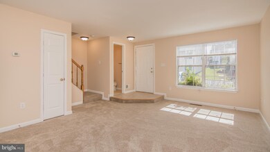 318 Moseby Ct, Manassas Park, VA 20111 - photo 3