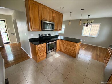 2245 Iola St, Aurora, CO 80010 - photo 6